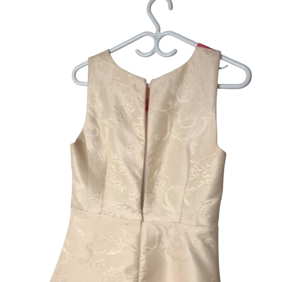 L’Atiste Boutique Dress Floral Fit & Flare • Textured Jacquard • Sleeveless - Picture 13 of 16